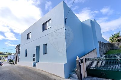 Moradia T4 com vista mar na Lomba da Maia